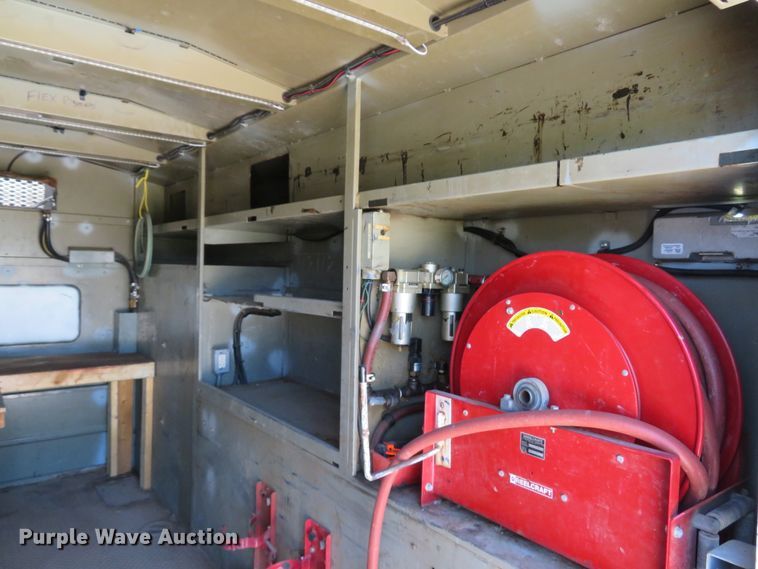 image for item DH1020 2009 Freightliner Business Class M2  service truck