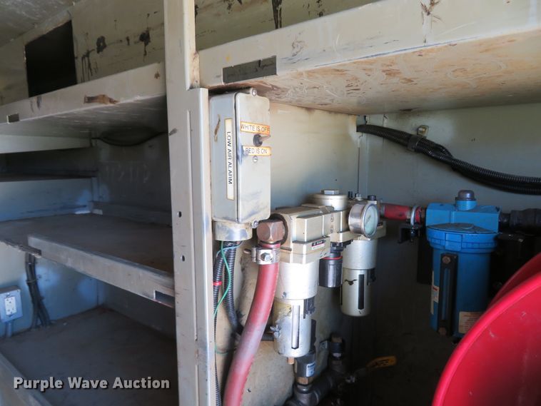 image for item DH1020 2009 Freightliner Business Class M2  service truck