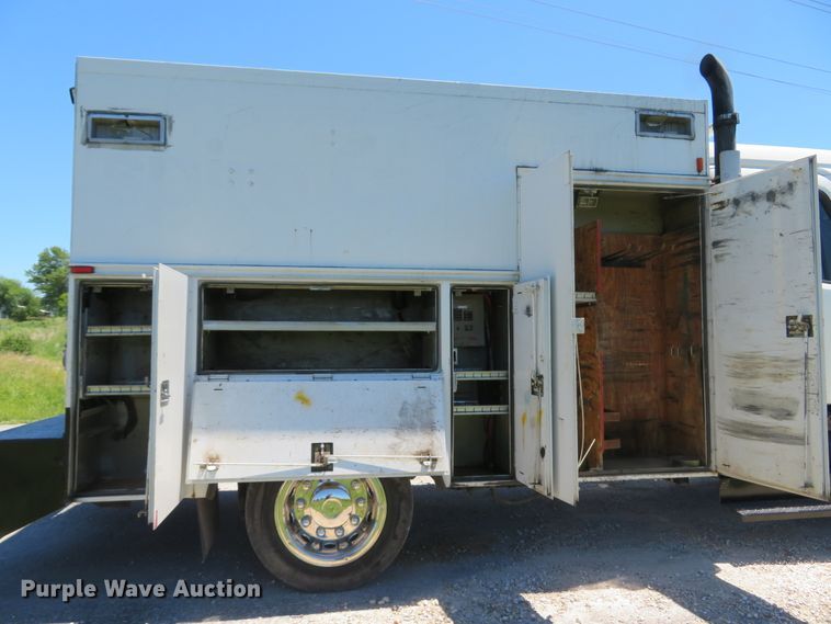 image for item DH1020 2009 Freightliner Business Class M2  service truck