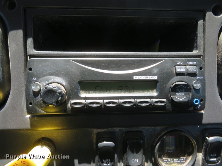 image for item DH1020 2009 Freightliner Business Class M2  service truck