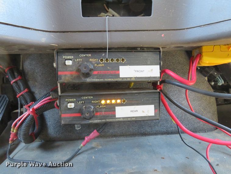 image for item DH1020 2009 Freightliner Business Class M2  service truck