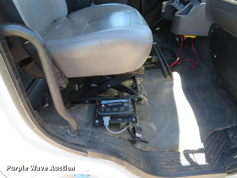 image for item DH1020 2009 Freightliner Business Class M2  service truck