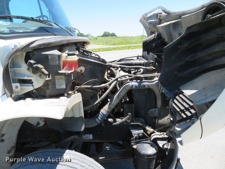 image for item DH1020 2009 Freightliner Business Class M2  service truck