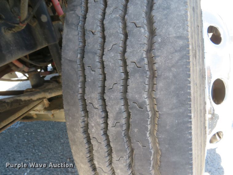 image for item DH1020 2009 Freightliner Business Class M2  service truck