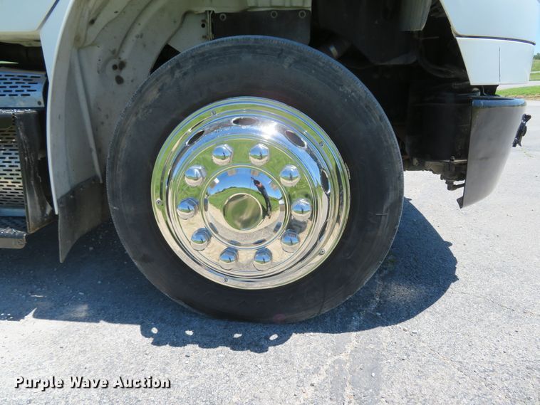 image for item DH1020 2009 Freightliner Business Class M2  service truck