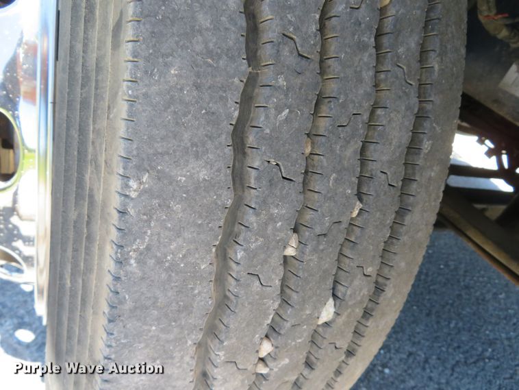 image for item DH1020 2009 Freightliner Business Class M2  service truck