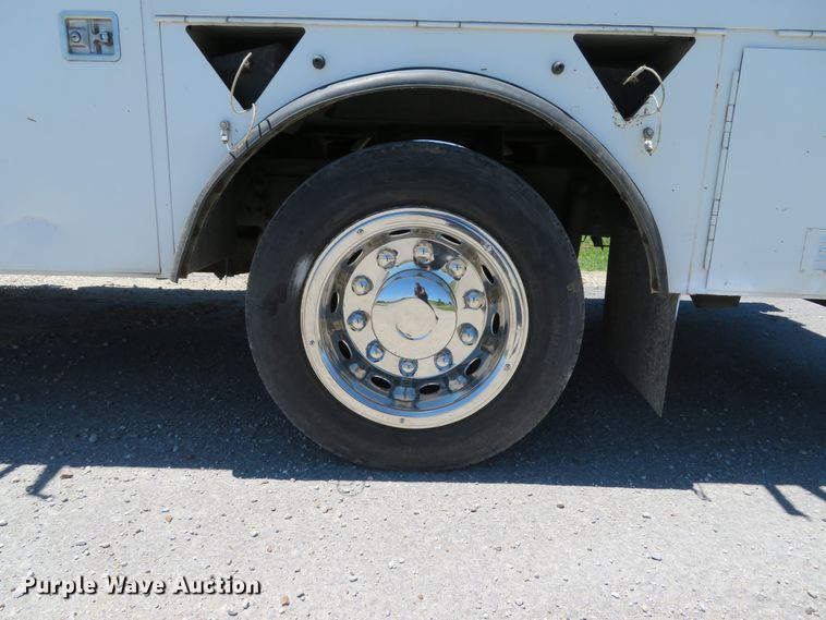 image for item DH1020 2009 Freightliner Business Class M2  service truck