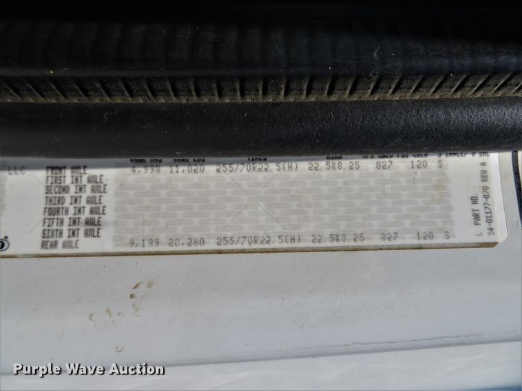 image for item DH1020 2009 Freightliner Business Class M2  service truck