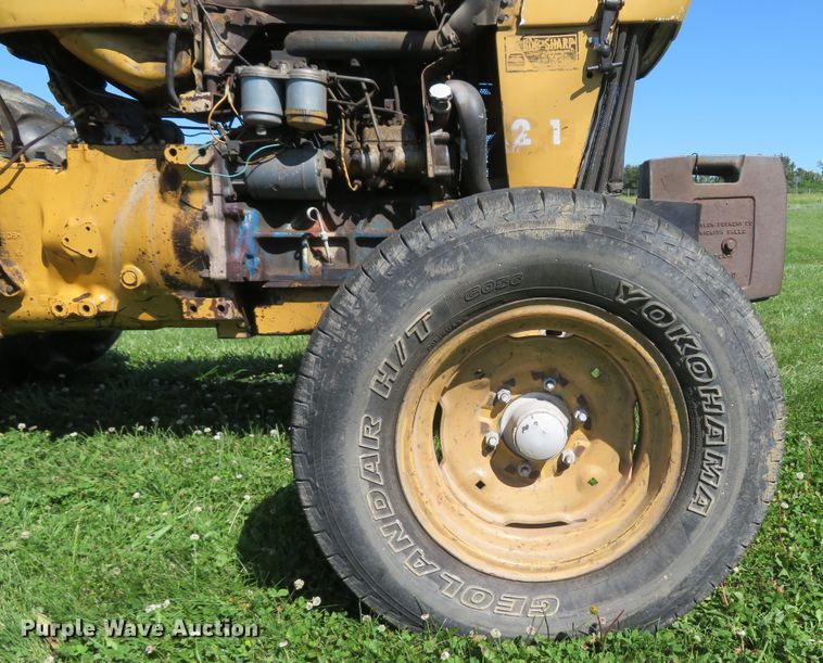 image for item DH1024 Ford 4610  tractor