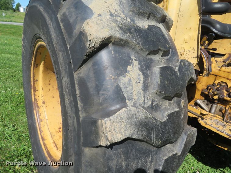 image for item DH1024 Ford 4610  tractor