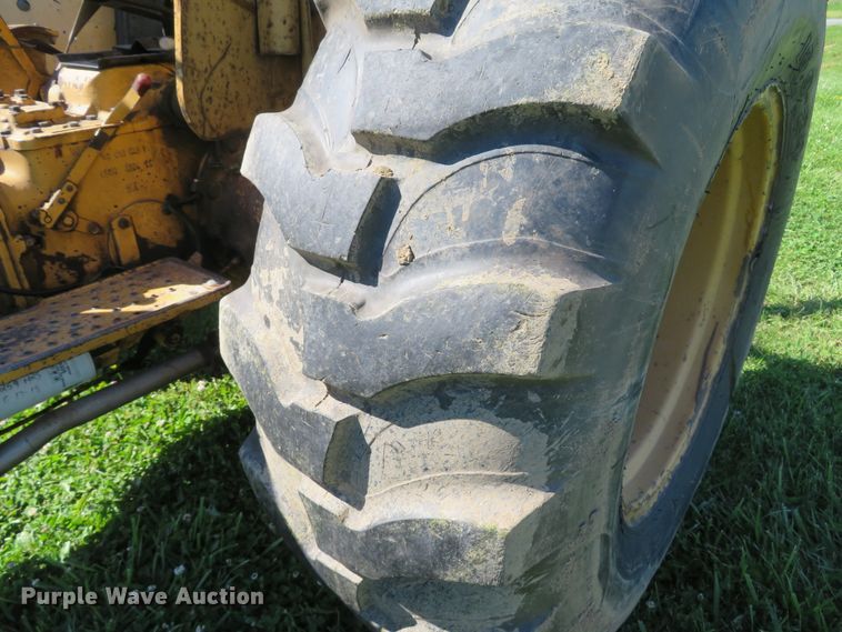 image for item DH1024 Ford 4610  tractor