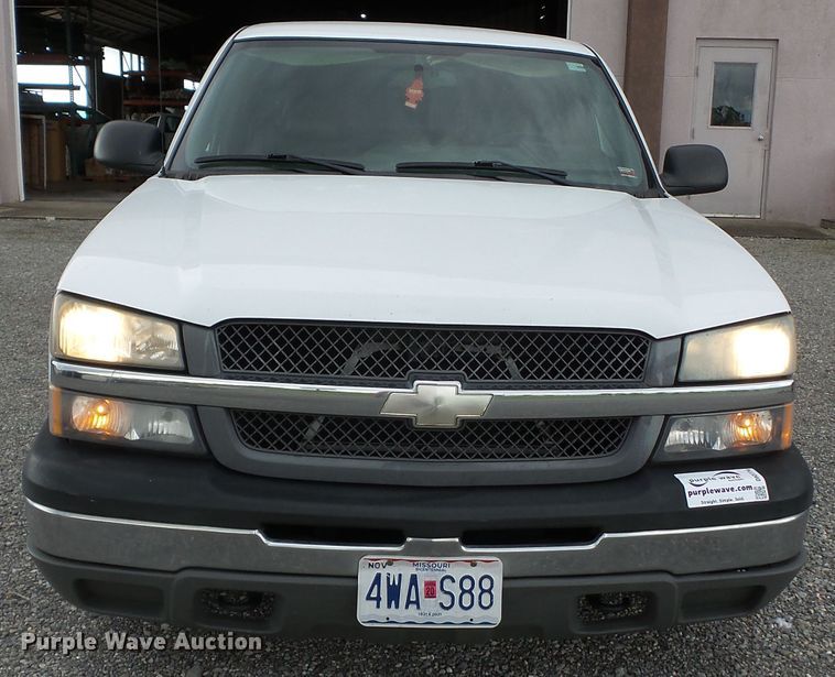 image for item DH3774 2004 Chevrolet Silverado 1500  Ext. Cab pickup truck