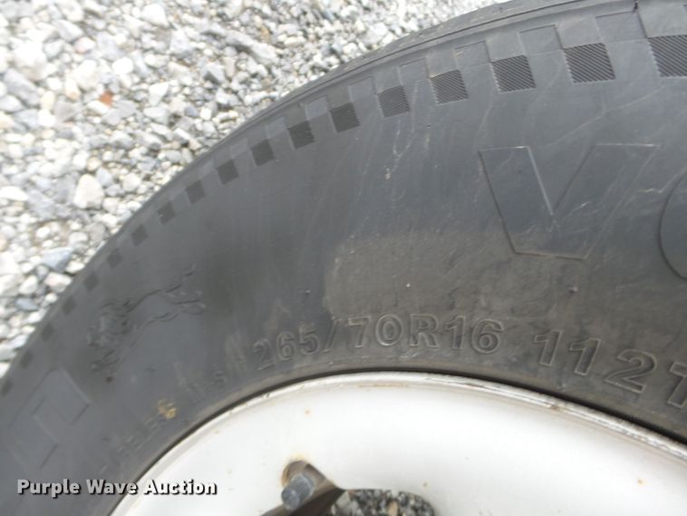 image for item DH3774 2004 Chevrolet Silverado 1500  Ext. Cab pickup truck