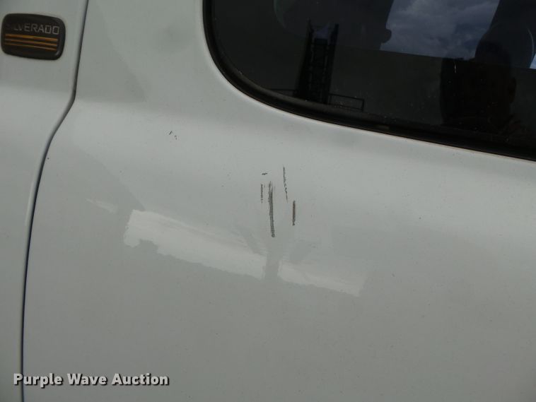 image for item DH3774 2004 Chevrolet Silverado 1500  Ext. Cab pickup truck