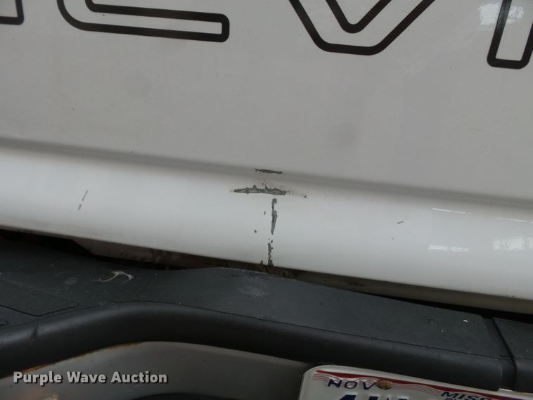 image for item DH3774 2004 Chevrolet Silverado 1500  Ext. Cab pickup truck