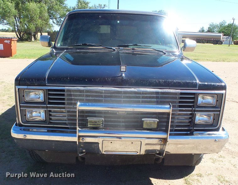 image for item DH4954 1984 Chevrolet K10 Suburban  SUV