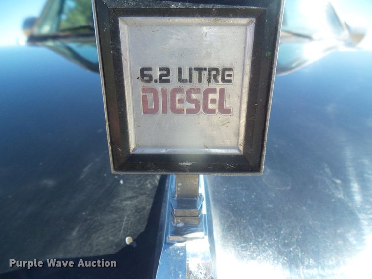 image for item DH4954 1984 Chevrolet K10 Suburban  SUV