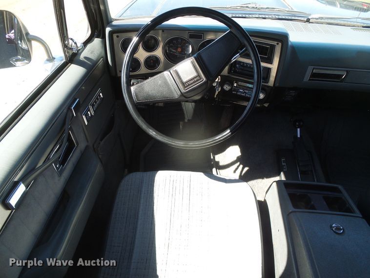 image for item DH4954 1984 Chevrolet K10 Suburban  SUV