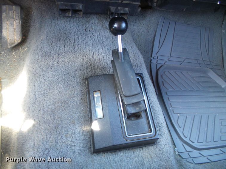 image for item DH4954 1984 Chevrolet K10 Suburban  SUV