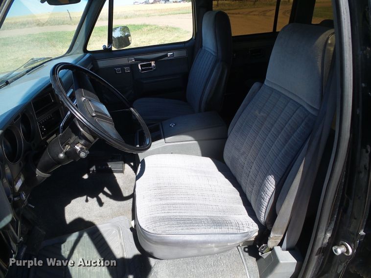 image for item DH4954 1984 Chevrolet K10 Suburban  SUV