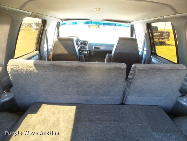 image for item DH4954 1984 Chevrolet K10 Suburban  SUV