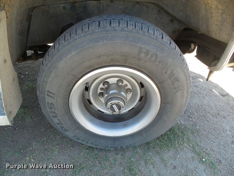 image for item DH4954 1984 Chevrolet K10 Suburban  SUV