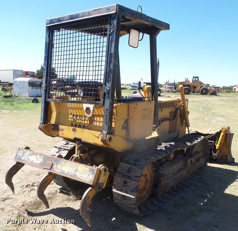 image for item DH4955 1977 Case 450  dozer