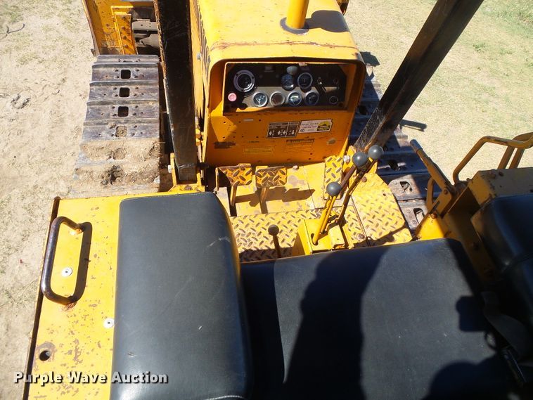 image for item DH4955 1977 Case 450  dozer