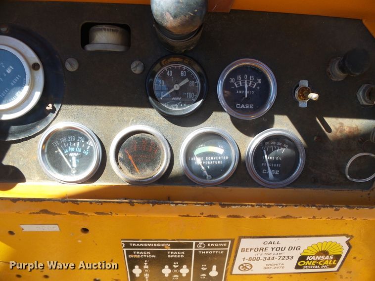 image for item DH4955 1977 Case 450  dozer