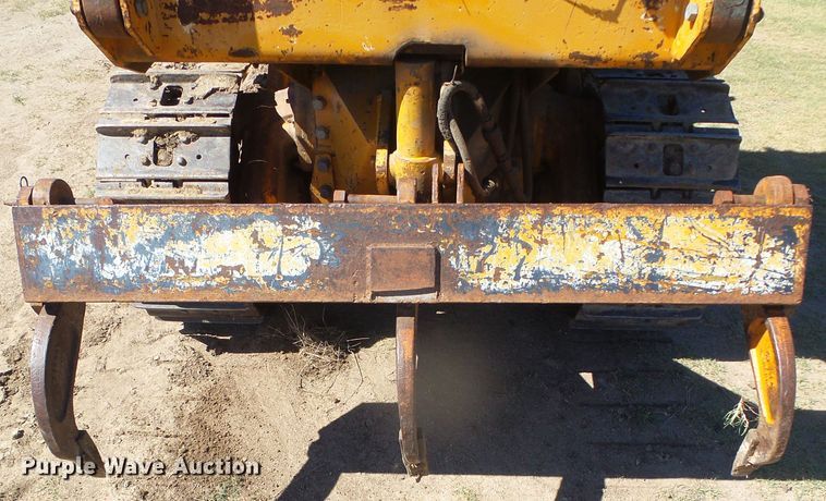 image for item DH4955 1977 Case 450  dozer