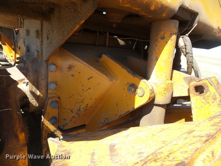 image for item DH4955 1977 Case 450  dozer