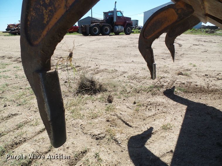 image for item DH4955 1977 Case 450  dozer
