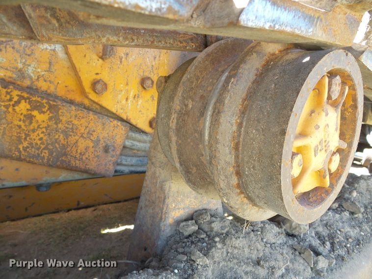 image for item DH4955 1977 Case 450  dozer