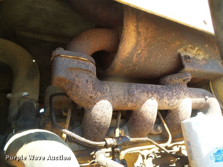 image for item DH4955 1977 Case 450  dozer