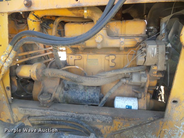 image for item DH4955 1977 Case 450  dozer