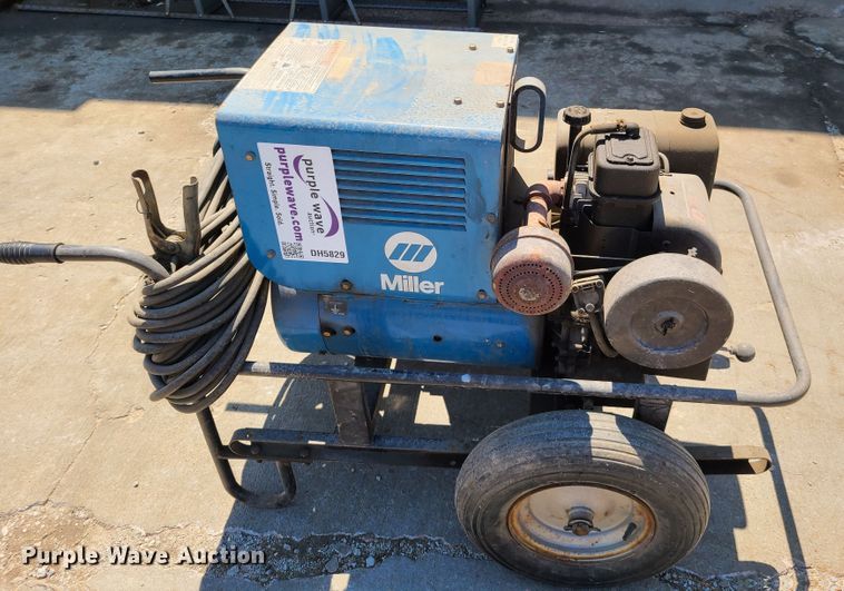 image for item DH5829 Miller Roughneck 2E welder/generator