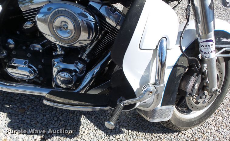 image for item DH7898 2008 Harley Davidson FLHTCU Ultra Classic motorcycle