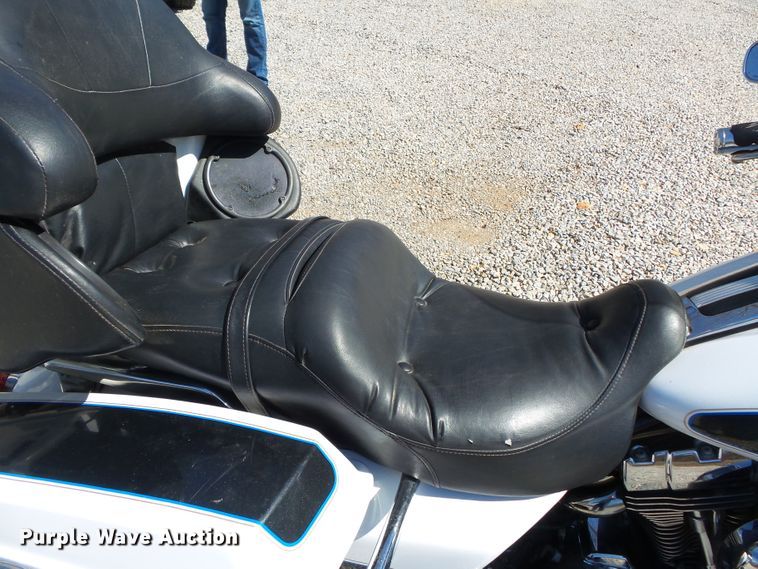 image for item DH7898 2008 Harley Davidson FLHTCU Ultra Classic motorcycle