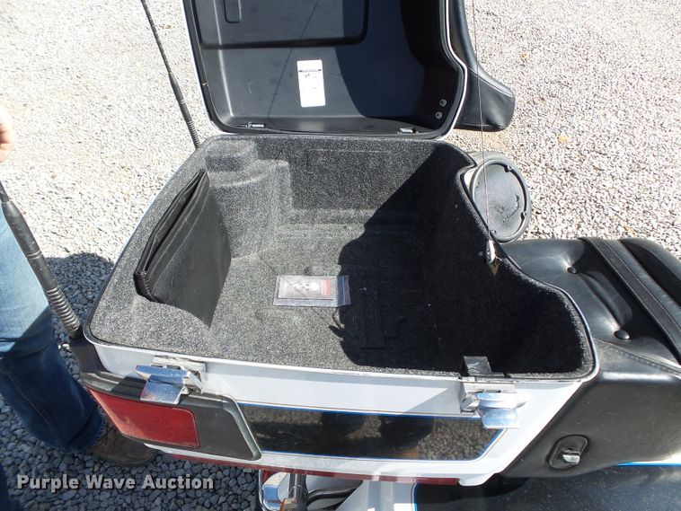 image for item DH7898 2008 Harley Davidson FLHTCU Ultra Classic motorcycle