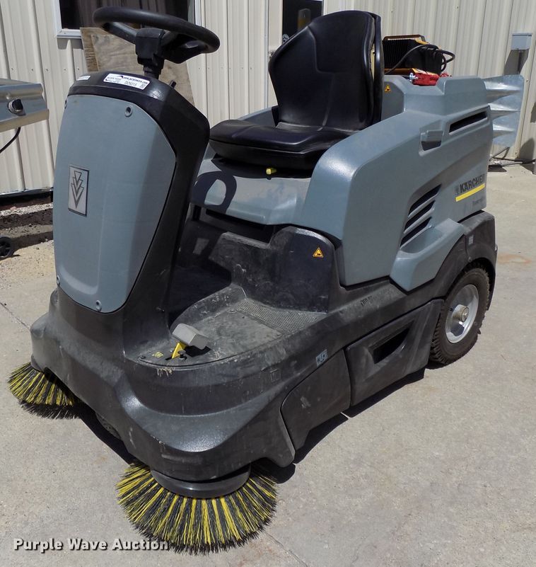 image for item DO9315 Karcher Professional KM90/60R floor scrubber