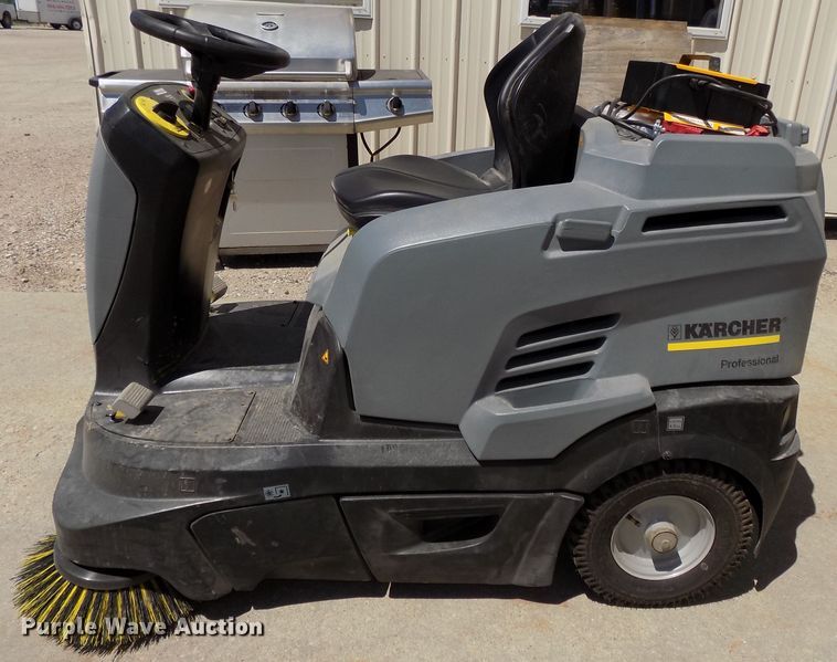 image for item DO9315 Karcher Professional KM90/60R floor scrubber