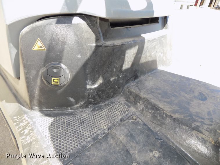 image for item DO9315 Karcher Professional KM90/60R floor scrubber