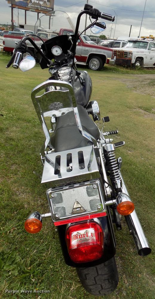 image for item DO9316 2009 Harley Davidson Dyna Super Glide FXDG motorcycle