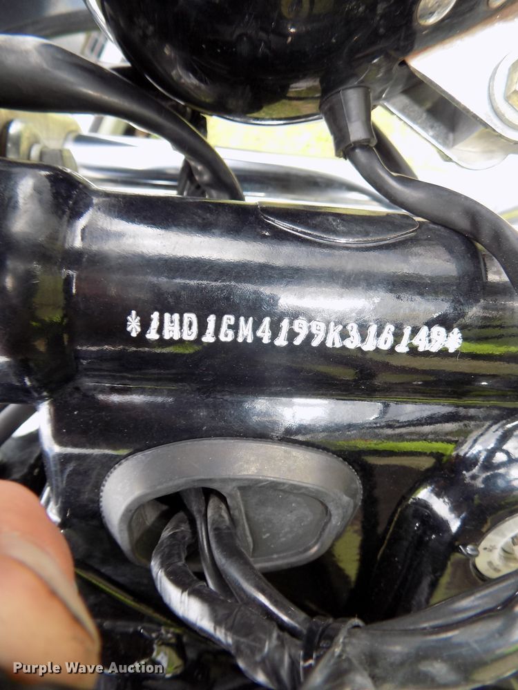 image for item DO9316 2009 Harley Davidson Dyna Super Glide FXDG motorcycle