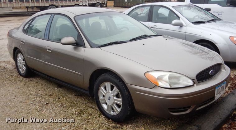 image for item DW9634 2005 Ford Taurus