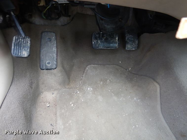 image for item DW9634 2005 Ford Taurus