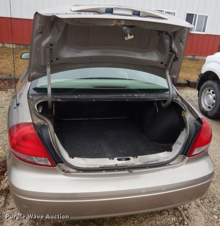 image for item DW9634 2005 Ford Taurus