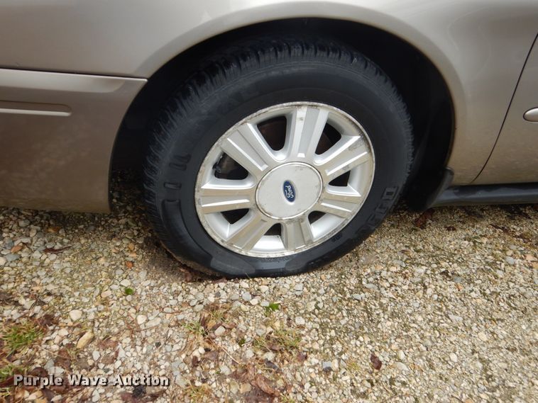 image for item DW9634 2005 Ford Taurus