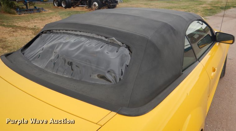 image for item FA9364 2006 Ford Mustang  convertible
