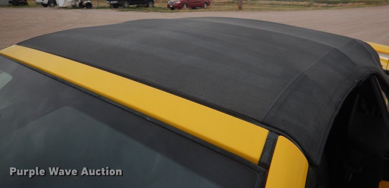 image for item FA9364 2006 Ford Mustang  convertible